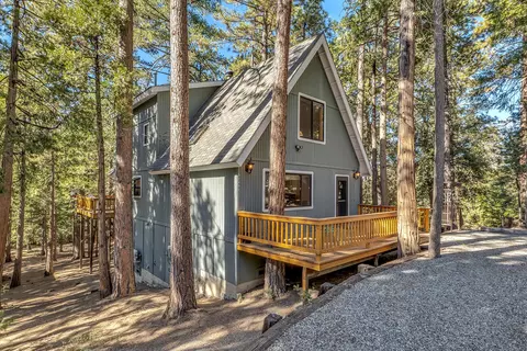 Exterior - 52402 Pine Ridge Rd, Idyllwild, CA 92549 photo 8 of 28