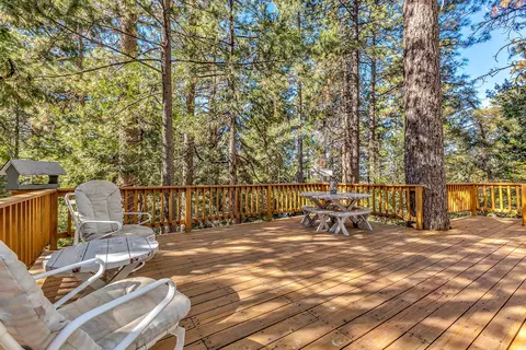 Exterior - 52402 Pine Ridge Rd, Idyllwild, CA 92549 photo 14 of 28