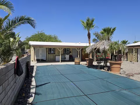 2872 Crystal Lake Ave, Thermal, CA 92274