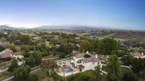 View/Area - 33120 Vino Way, Temecula, CA 92591 photo 1 of 2