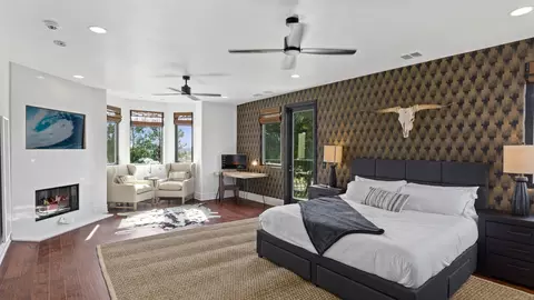 Bedroom - 33120 Vino Way, Temecula, CA 92591 photo 6 of 12
