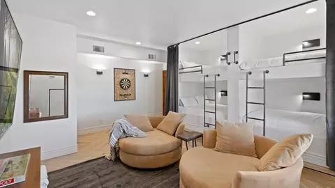 Bedroom - 33120 Vino Way, Temecula, CA 92591 photo 4 of 12