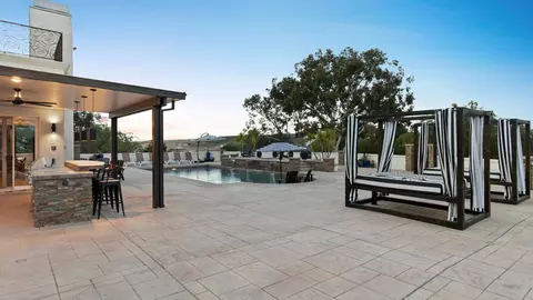 Exterior - 33120 Vino Way, Temecula, CA 92591 photo 11 of 19