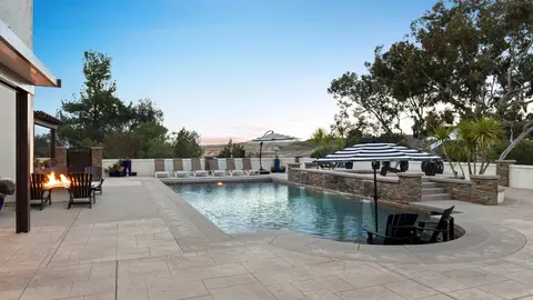 Exterior - 33120 Vino Way, Temecula, CA 92591 photo 10 of 19