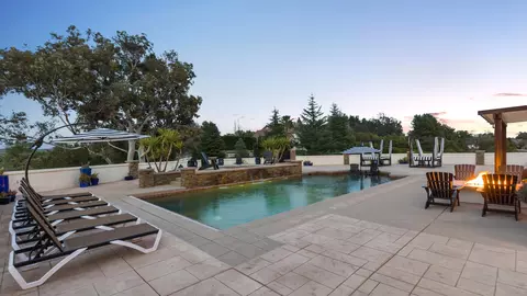Exterior - 33120 Vino Way, Temecula, CA 92591 photo 12 of 19