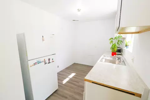 Kitchen - 55725 Amethyst Dr, Whitewater, CA 92282 photo 2 of 2
