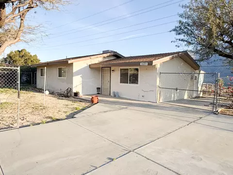 Exterior - 55725 Amethyst Dr, Whitewater, CA 92282 photo 2 of 6