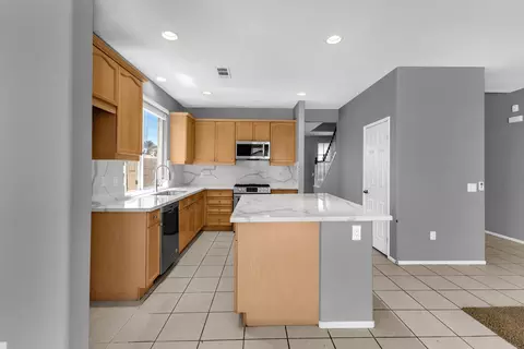 Kitchen - 82549 Bari Ln, Indio, CA 92203 photo 1 of 5