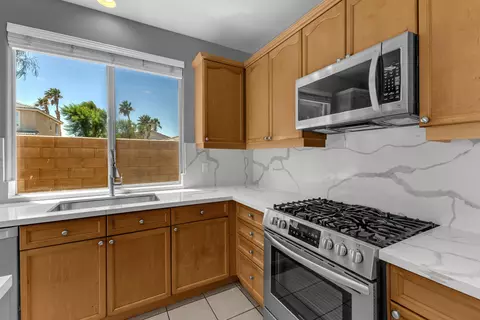 Kitchen - 82549 Bari Ln, Indio, CA 92203 photo 3 of 5