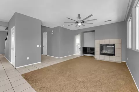 Living - 82549 Bari Ln, Indio, CA 92203 photo 4 of 5
