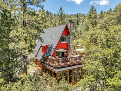54425 Jameson Dr, Idyllwild, CA 92549