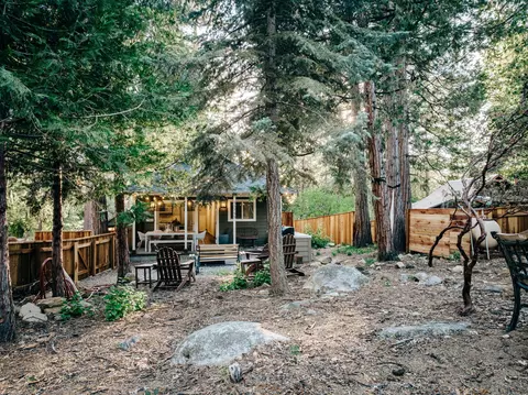 25755 Alderwood St, Idyllwild, CA 92549