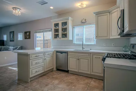 66566 5th St, Desert Hot Springs, CA 92240