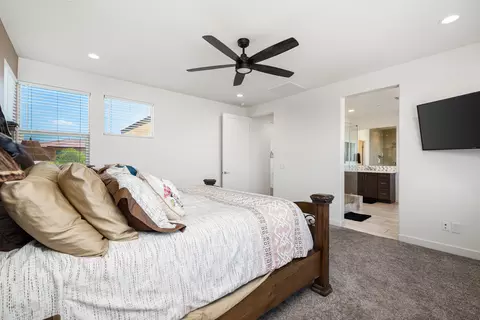 Bedroom - 74246 Royce Dr, Palm Desert, CA 92211 photo 4 of 6