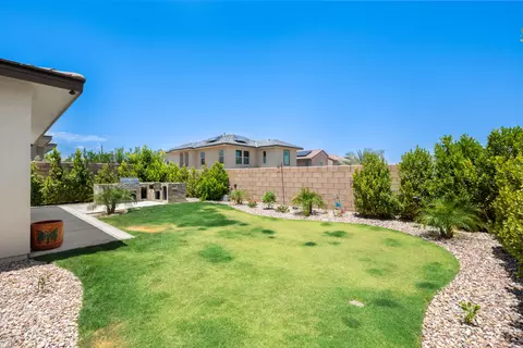Exterior - 74246 Royce Dr, Palm Desert, CA 92211 photo 11 of 16
