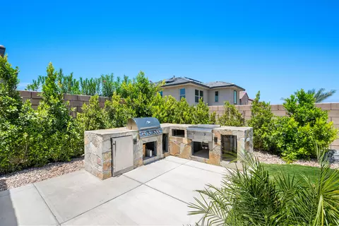 Exterior - 74246 Royce Dr, Palm Desert, CA 92211 photo 10 of 16
