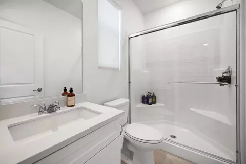 Bath - 40166 Vivaldi Ct, Indio, CA 92203 photo 1 of 9