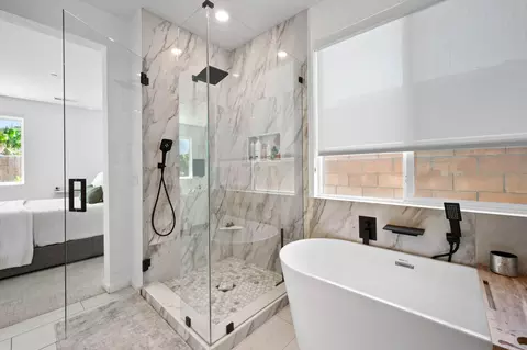 Bath - 40166 Vivaldi Ct, Indio, CA 92203 photo 2 of 9