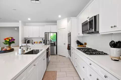 Kitchen - 40166 Vivaldi Ct, Indio, CA 92203 photo 2 of 5