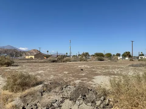 3815 Shore View Dr, Thermal, CA 92274 photo 2