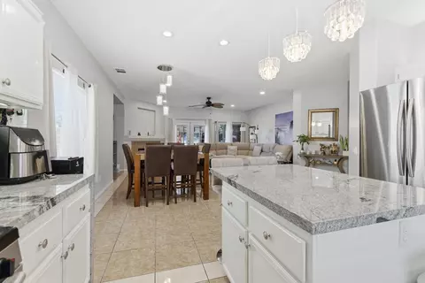Kitchen - 83225 Greenbrier Dr, Indio, CA 92203 photo 4 of 5