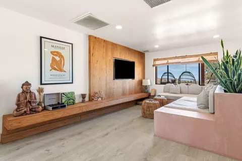 Living - 1824 Balsa Ave, Yucca Valley, CA 92284 photo 2 of 2