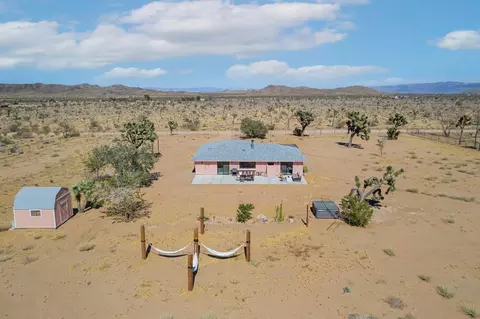 Exterior - 1824 Balsa Ave, Yucca Valley, CA 92284 photo 11 of 11