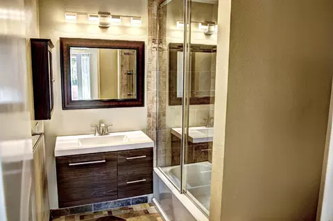 Bath - 49216 Garland St, Indio, CA 92201 photo 1 of 4