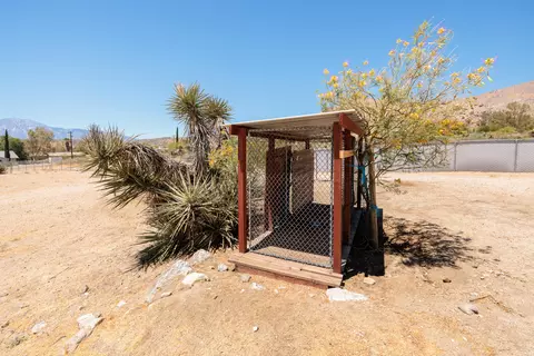 Exterior - 10860 Juniper Ave, Morongo Valley, CA 92256 photo 5 of 6