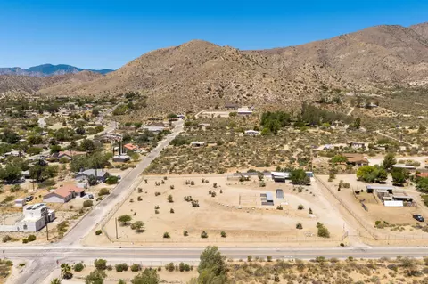 View/Area - 10860 Juniper Ave, Morongo Valley, CA 92256 photo 5 of 8