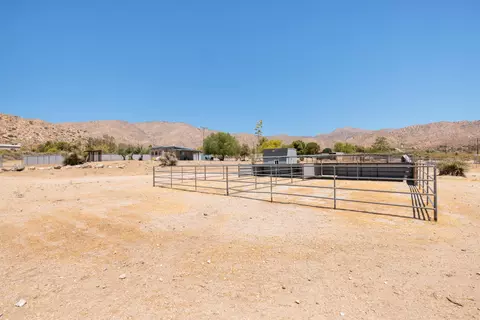 Exterior - 10860 Juniper Ave, Morongo Valley, CA 92256 photo 6 of 6