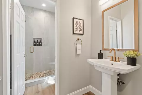 Bath - 41664 Conner Pl, Indio, CA 92203 photo 4 of 5