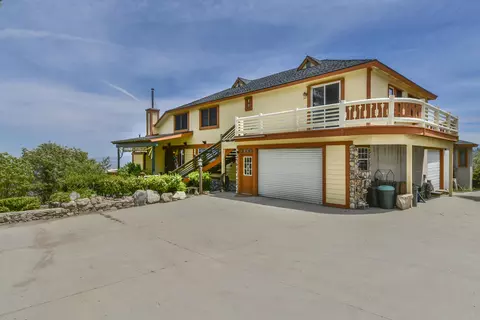 Exterior - 194 Cedar Lake Dr, Cedarpines Park, CA 92322 photo 4 of 8