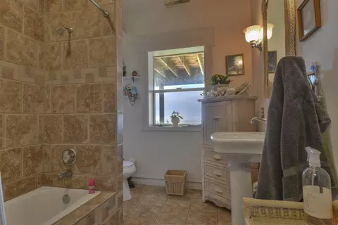 Bath - 194 Cedar Lake Dr, Cedarpines Park, CA 92322 photo 1 of 5