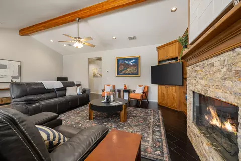 Living - 43153 Moore Cir, Bermuda Dunes, CA 92203 photo 4 of 5