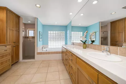 Bath - 43153 Moore Cir, Bermuda Dunes, CA 92203 photo 1 of 4