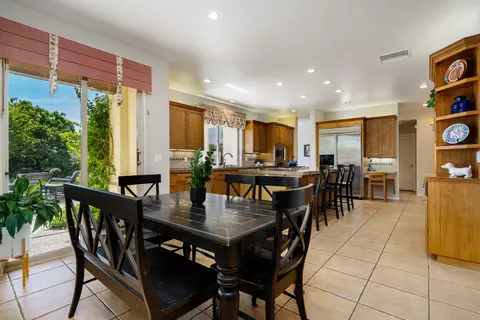 Dining - 43153 Moore Cir, Bermuda Dunes, CA 92203 photo 2 of 2