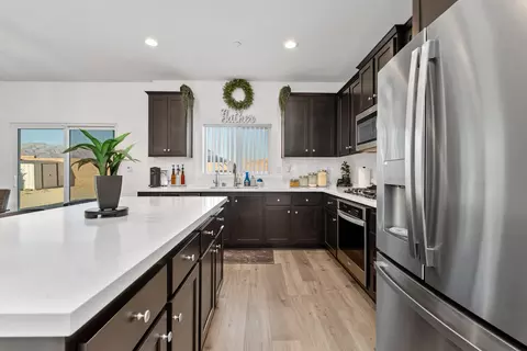 Kitchen - 44430 Beringer Dr, Indio, CA 92203 photo 2 of 3