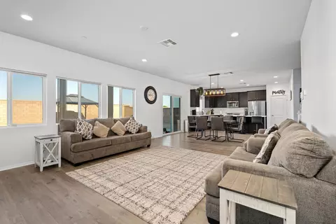Entry Way - 44430 Beringer Dr, Indio, CA 92203 photo 3 of 7