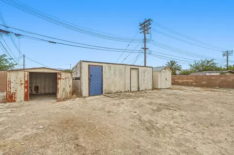 Exterior - 82630 Smoke Tree Ave, Indio, CA 92201 photo 7 of 10