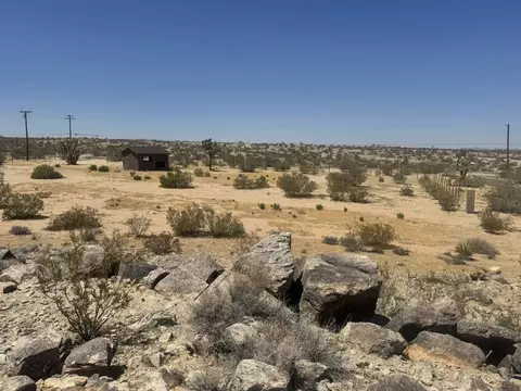 62157 Aberdeen Dr, Joshua Tree, CA 92252 photo 4