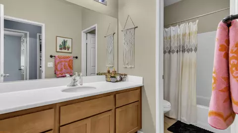 Bath - 42724 Tango Ct, Indio, CA 92203 photo 6 of 6