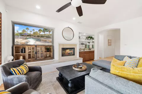 Living - 80789 Serenity Dr, Indio, CA 92201 photo 3 of 4