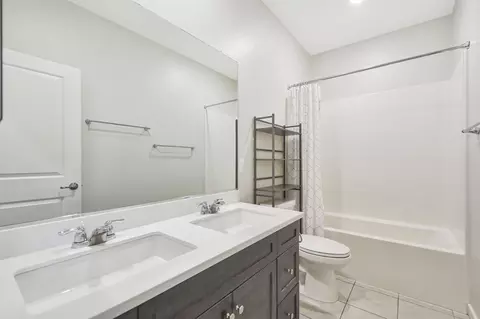 Bath - 79275 Taffala Dr, Indio, CA 92203 photo 3 of 3