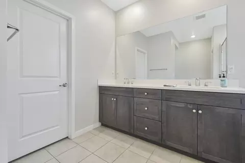 Bath - 79275 Taffala Dr, Indio, CA 92203 photo 2 of 3