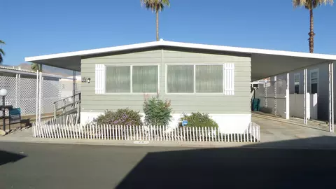 29 Mecca Dr, Cathedral City, CA 92234