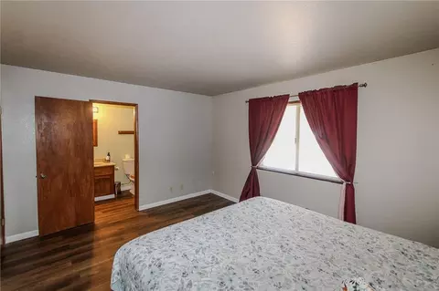 Bedroom - 1084 Hugo Ln, Big Bear City, CA 92314 photo 2 of 6