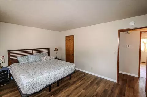 Bedroom - 1084 Hugo Ln, Big Bear City, CA 92314 photo 3 of 6