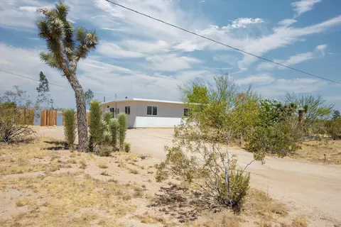 Exterior - 340 Cherokee Trl, Yucca Valley, CA 92284 photo 6 of 15