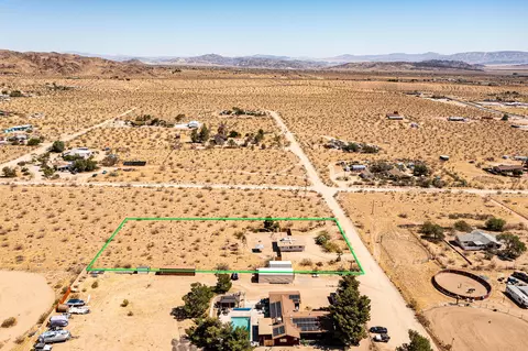 View/Area - 340 Cherokee Trl, Yucca Valley, CA 92284 photo 3 of 8